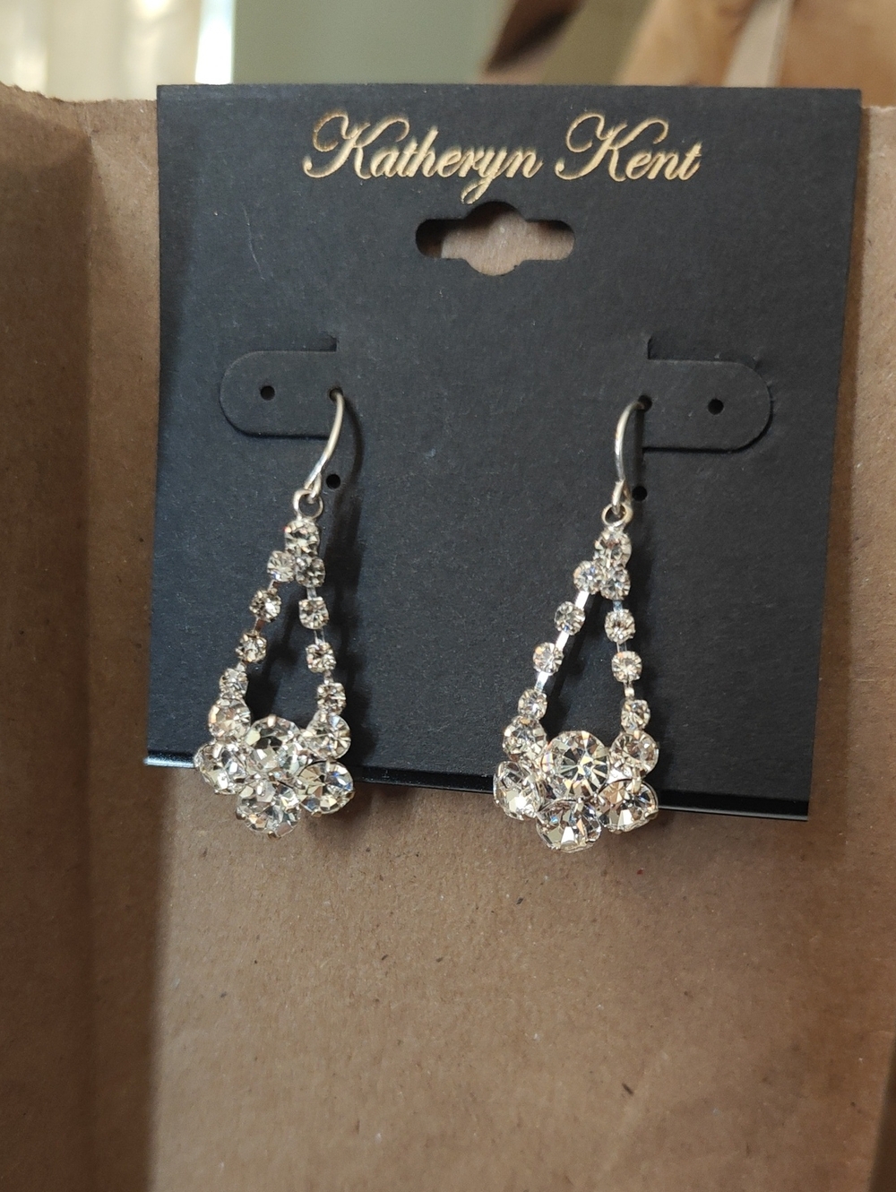 Silver Crystal Drop Earrings E02 6756